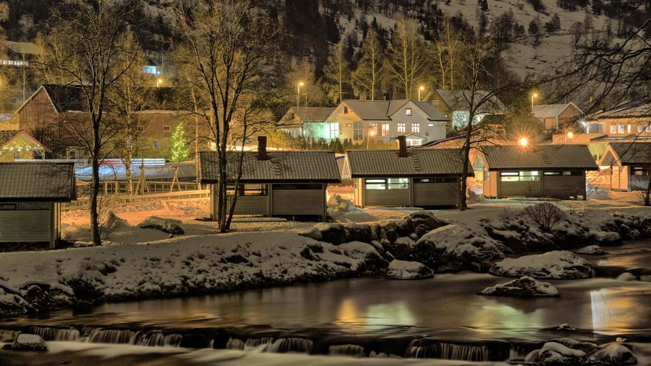 Jolstraholmen Camping Og Hytter Vassenden エクステリア 写真